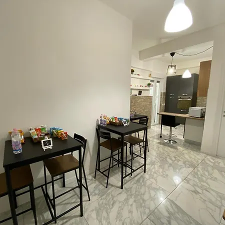 Ennio 3* باري