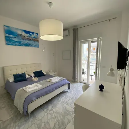 Ennio Πανσιόν 3*