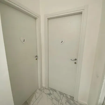 Πανσιόν Ennio Μπάρι